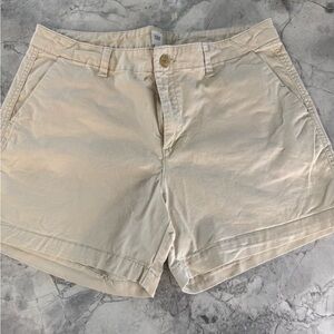 GAP Women's Beige Casual Shorts  classic style Sz 12